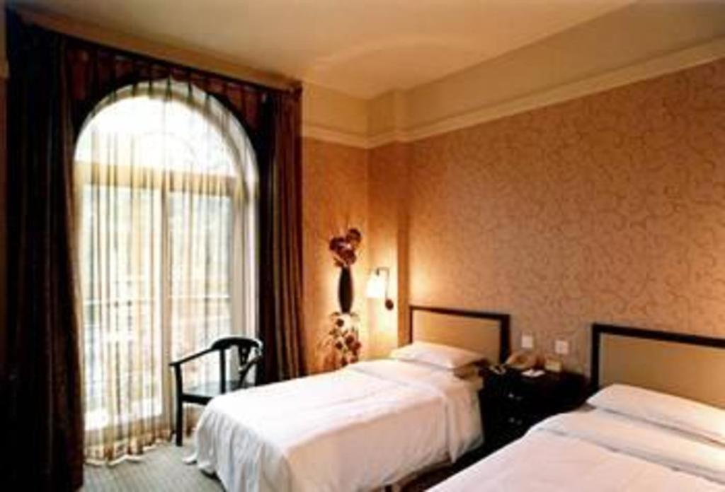 Dong Fang Hotel Beijing Luaran gambar