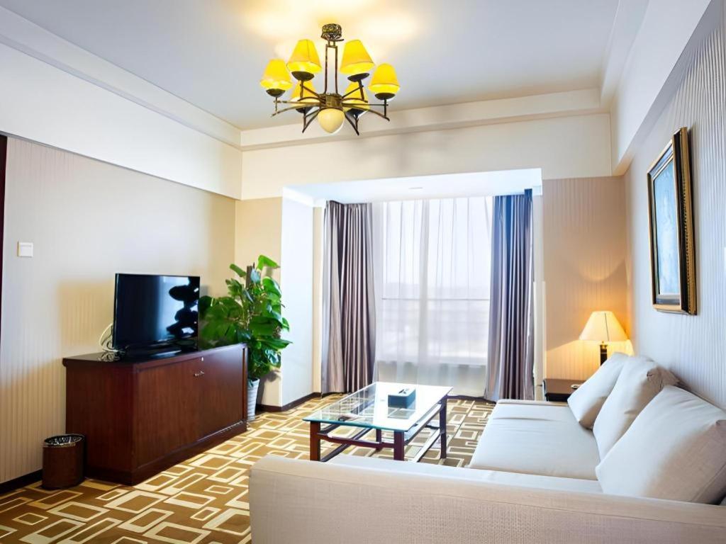 Dong Fang Hotel Beijing Luaran gambar