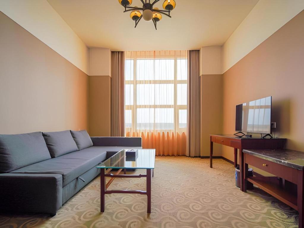 Dong Fang Hotel Beijing Luaran gambar