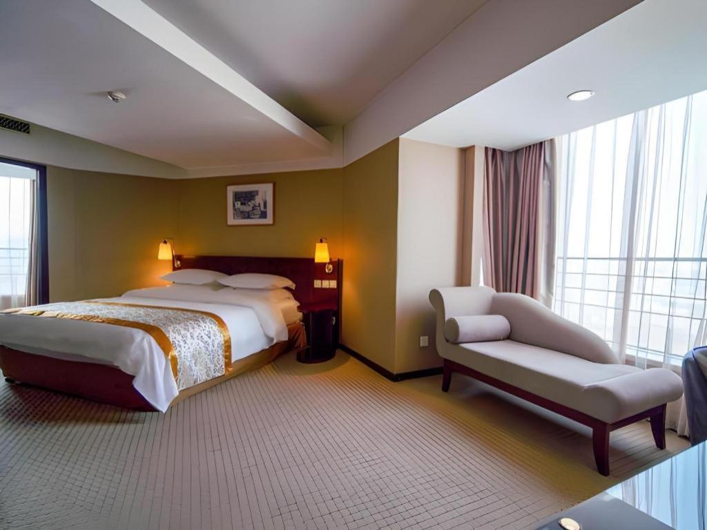 Dong Fang Hotel Beijing Luaran gambar