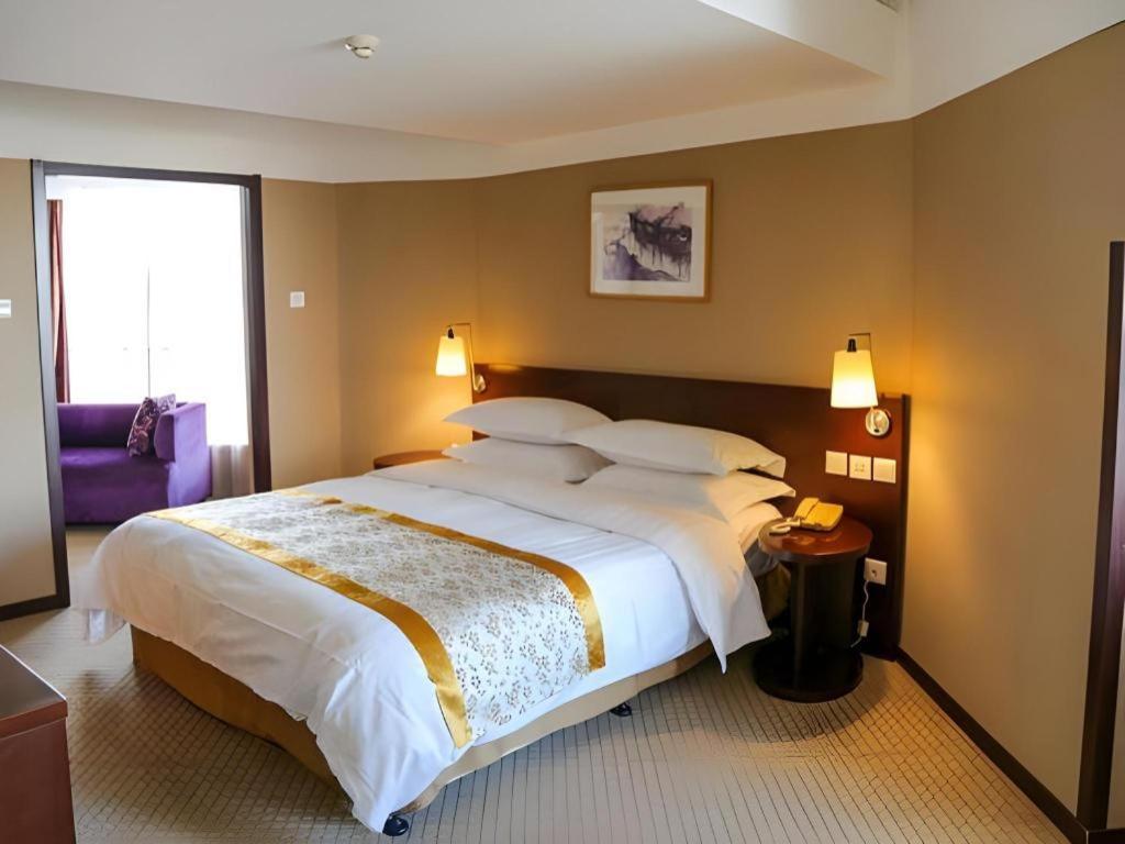 Dong Fang Hotel Beijing Luaran gambar