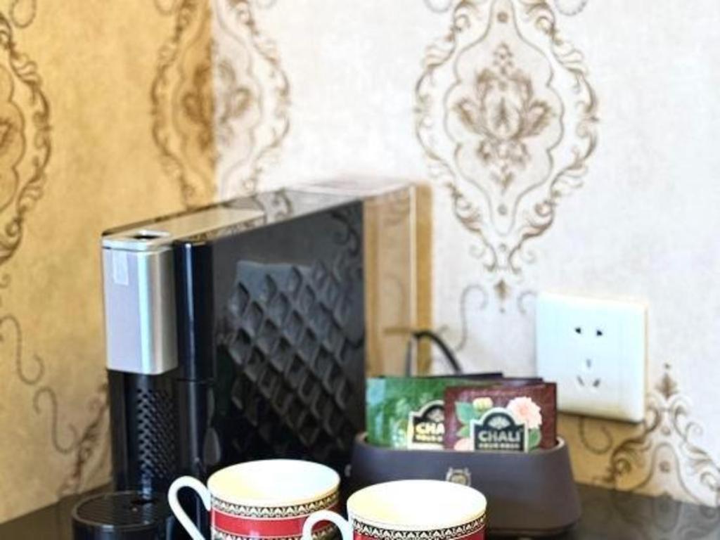 Dong Fang Hotel Beijing Luaran gambar