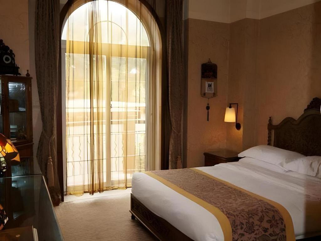 Dong Fang Hotel Beijing Luaran gambar